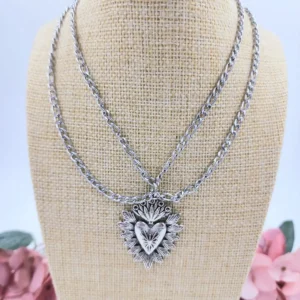 Collar cadenas corazón protector