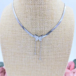 Collar acero mariposa