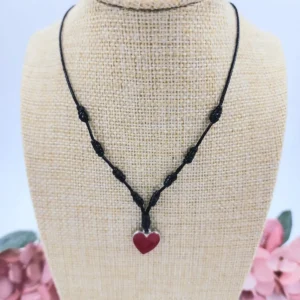 collar hilo cuero