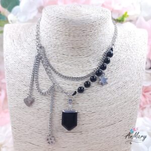 Collar de piedra hecho a mano